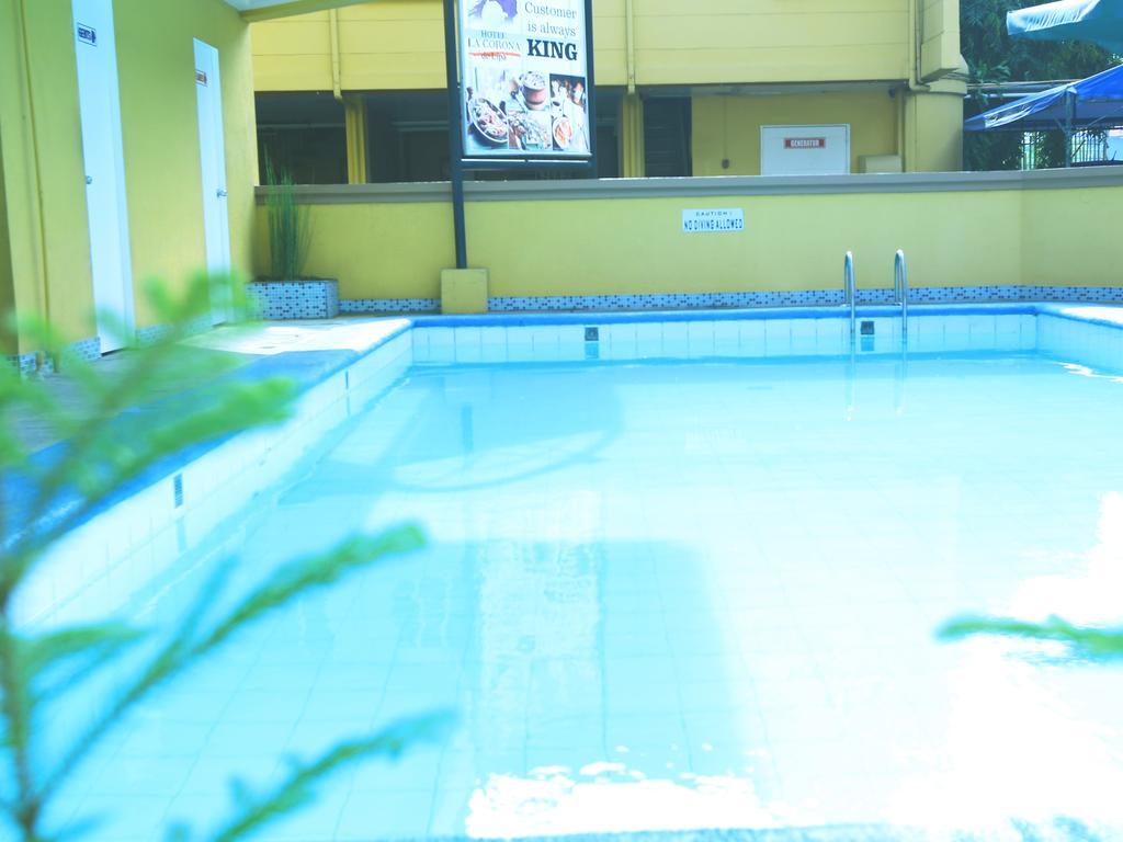 Hotel La Corona De Lipa Lipa City Екстер'єр фото