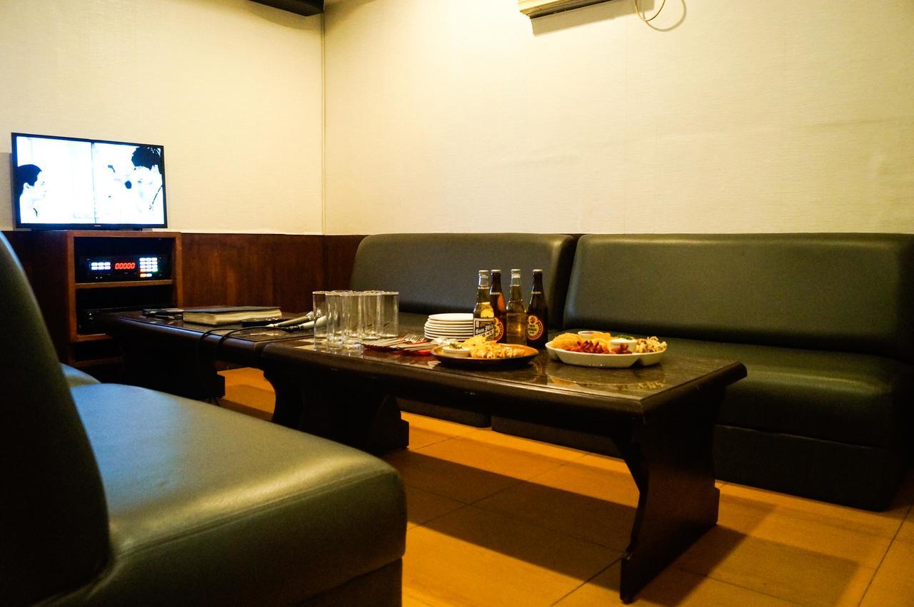 Hotel La Corona De Lipa Lipa City Екстер'єр фото
