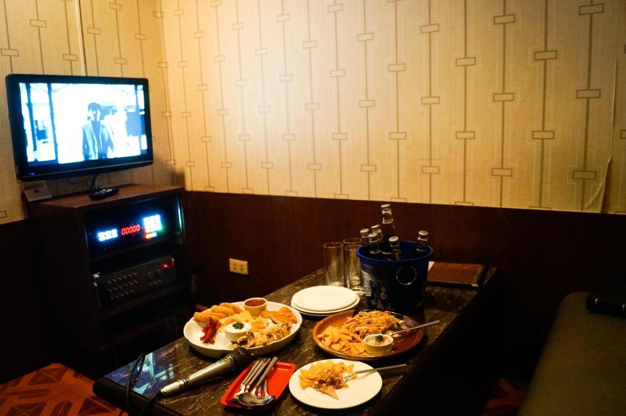Hotel La Corona De Lipa Lipa City Екстер'єр фото